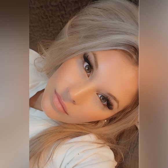 Meet your Posher, Lottie - Picture 6 of 16